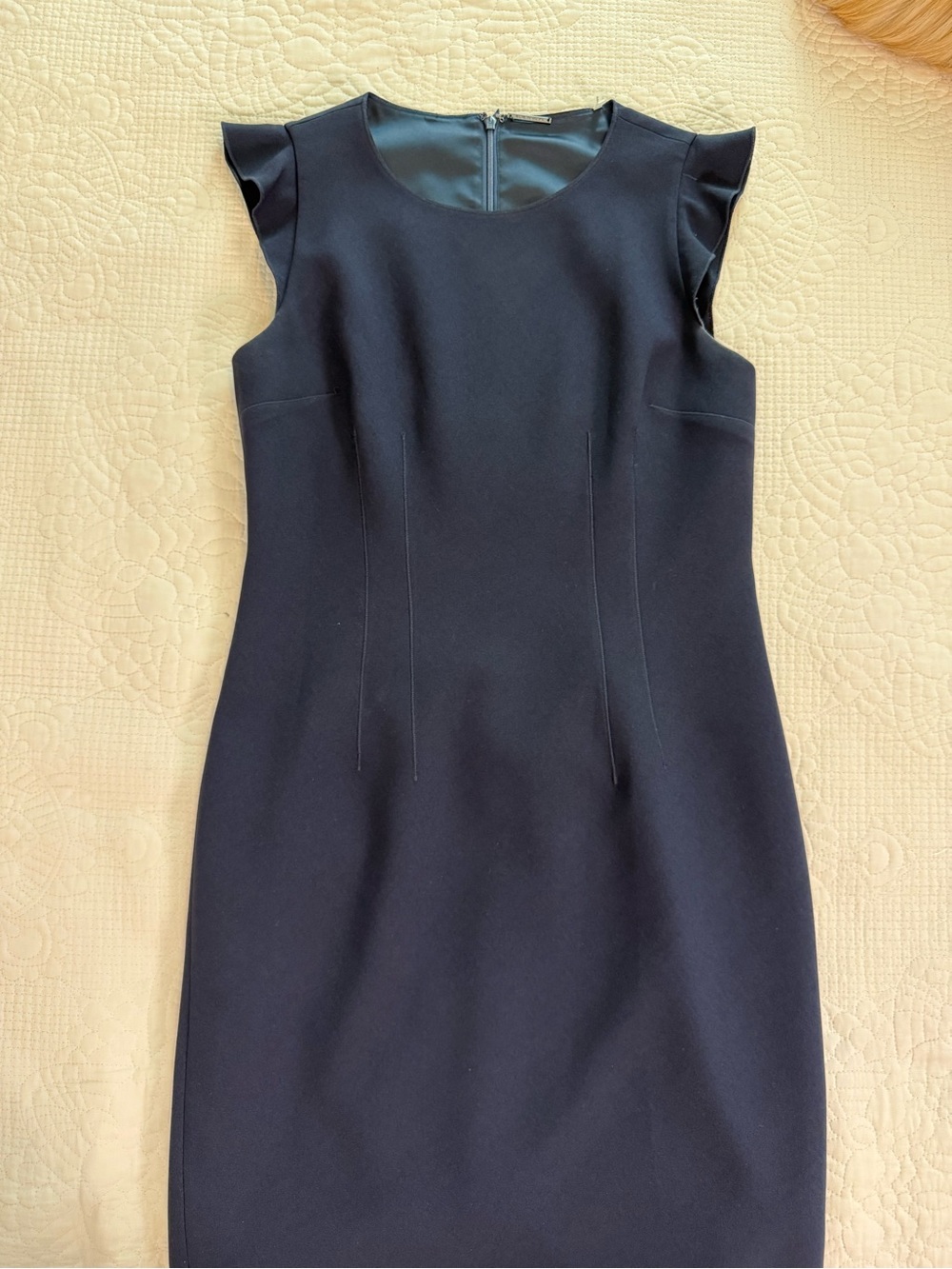 Elie Tahari Navy Cap- Flutter Sleeve Midi Sheath Dress ~8 - Picture 9 of 13